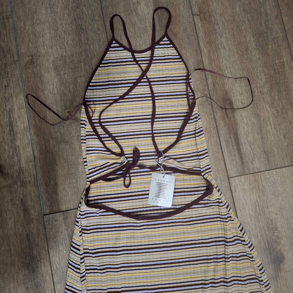 Fenty Maxi Dress - Picture 7 of 9